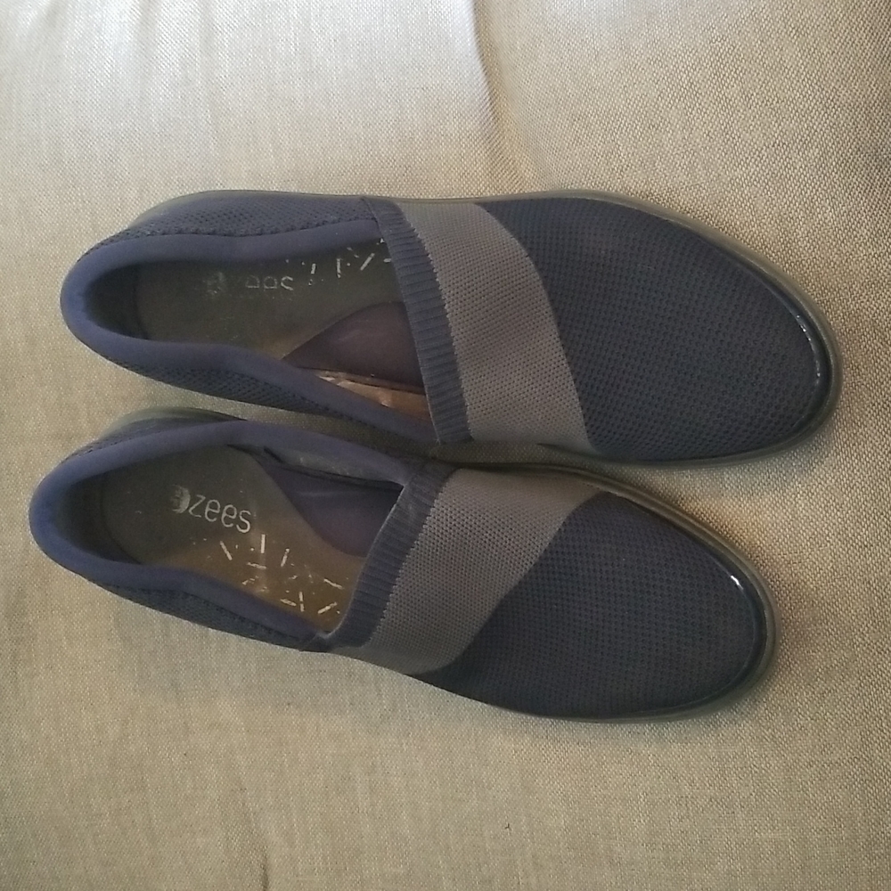 Bzees Shoes